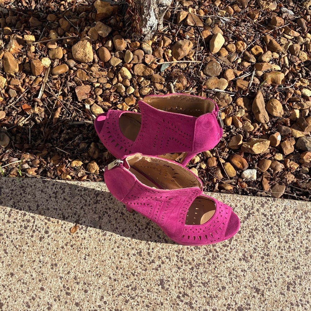 JustFab Fuchsia Peep-Toe 5” Heels 9M Worn 1x Baddie Mob Wife Dopamine Stilletto
